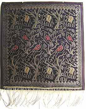 Wandbehang aus besticktem Brokat,