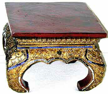 Thai Tisch